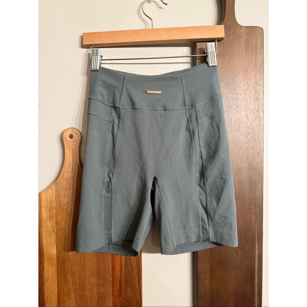 Gymshark X Whitney Simmons grey biker shorts size‎ Small